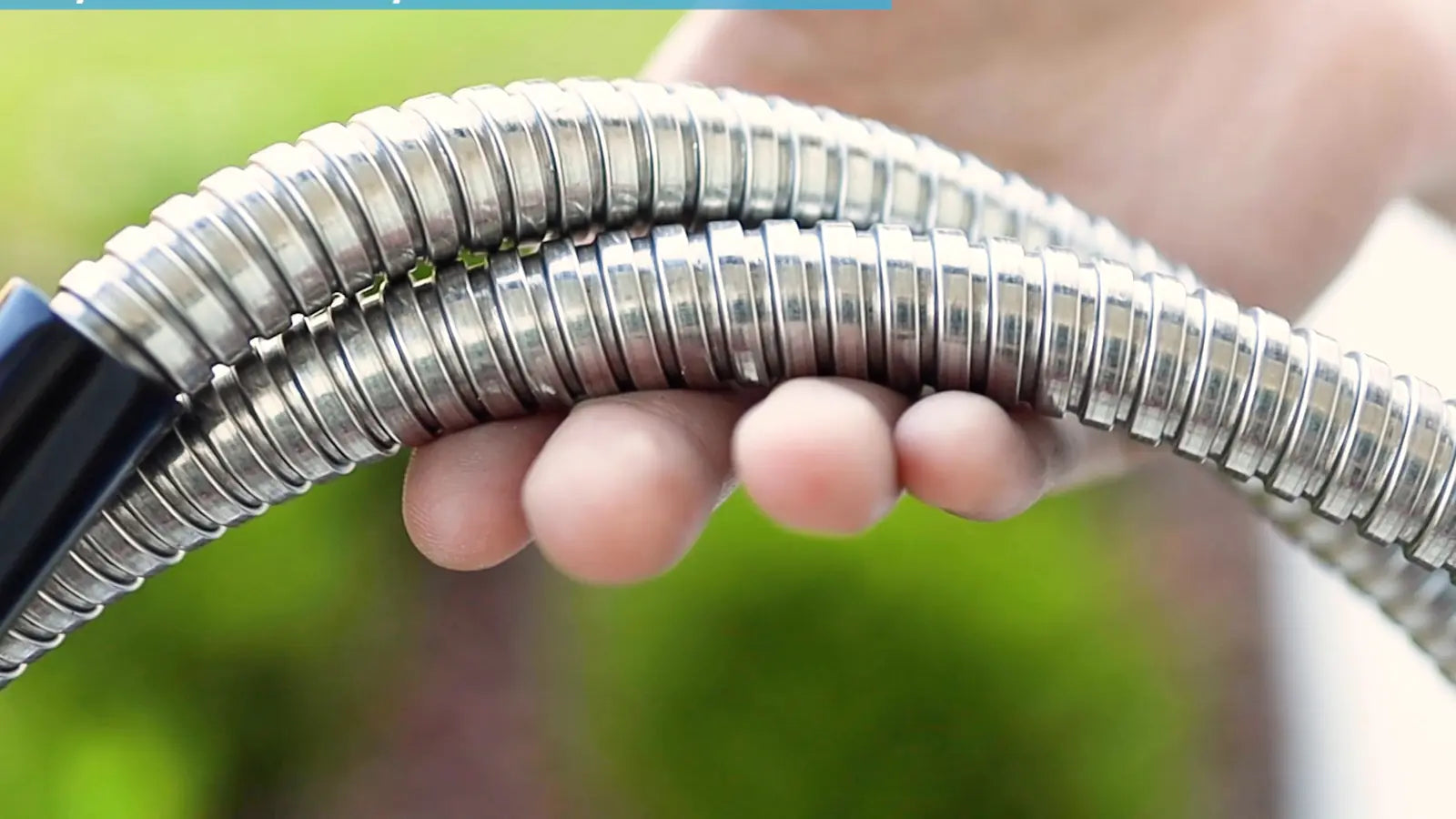 Titan stainless steel hose flexing without kinking